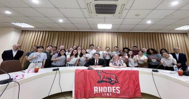Rhodes college took a group photo with APCD.