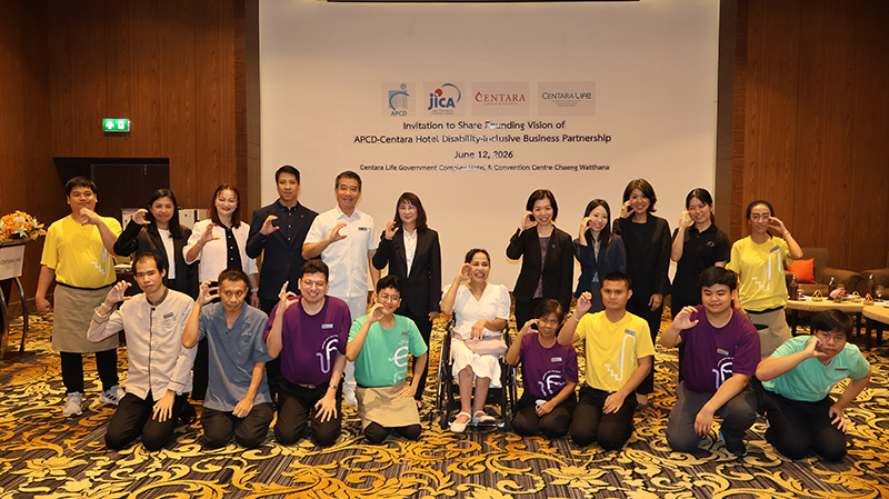 Picture 2: Group Photo starting from second person from back row Ms. Wilailekha Somprach; Ms. Kanchana Ruangsiriwichayakul, General Manager of Centara Life Government Complex Hotel & Convention Centre Chaeng Watthana;Mr. Thaschai Phattanagosai, Ph.D., Assistant Vice President – Corporate Risk, Legal and Sustainability, Centara Hotels & Resorts; Mr. Asdang Sukwises, General Manager of Centara Life Cha-am Beach Resort Hua Hin; Ms. Siriwan Wangthamrong, Executive Vice President – Human Resources, Centara Hotels & Resorts; Ms. Nongnuch Maytarjittipun (seated in a wheelchair); Ms. Komahashi Rie - Senior Representative; Ms. Ichigi Akari - Representative; Ms. Sato Hiromi - Representative; Ms. Ikeuchi Ami - JOCV; and trainees sitting in the front.