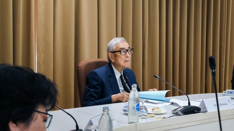 Dr. Tej Bunnag, President of the APCD Foundation and Chairman of the APCD Executive Board, listens to a presentation by the Disability-Inclusive Business Department.