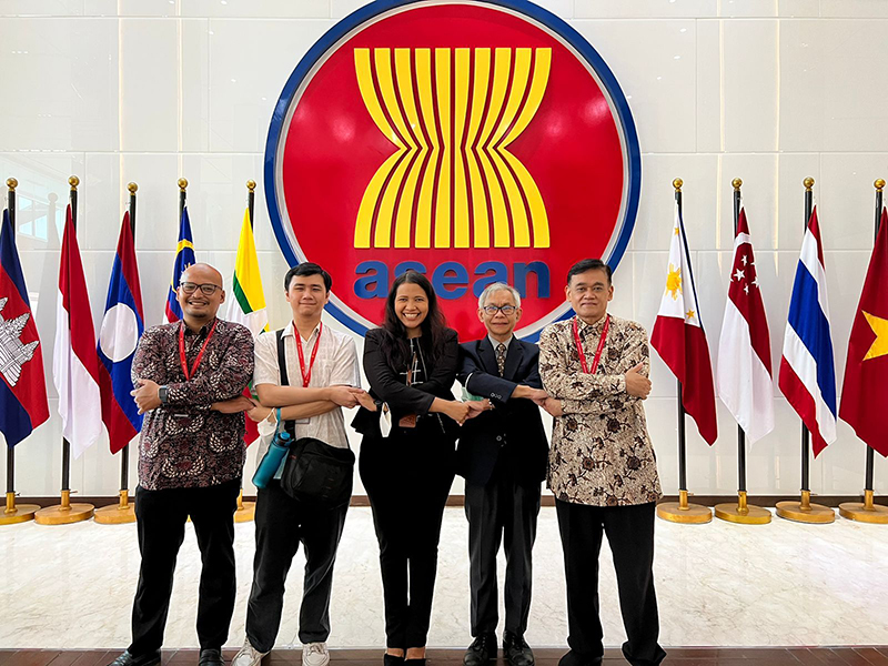 Mr. Somchai and representatives of the ASEAN Autism Network and the Yayasan Autism Indonesia (YAI) visited and developed cooperation with the ASEAN Secretariat and the Japan-ASEAN Integration Fund (JAIF) on 18 October 2022.