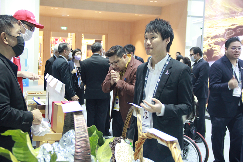 At the Asia-Pacific Economic Cooperation – APEC, the APCD 60+ Plus Bakery & Chocolate Café was supported by the Ministry of Foreign Affairs by having a booth at the Queen Sirikit National Convention Center (QSNCC) during 15-19 November 2022. 