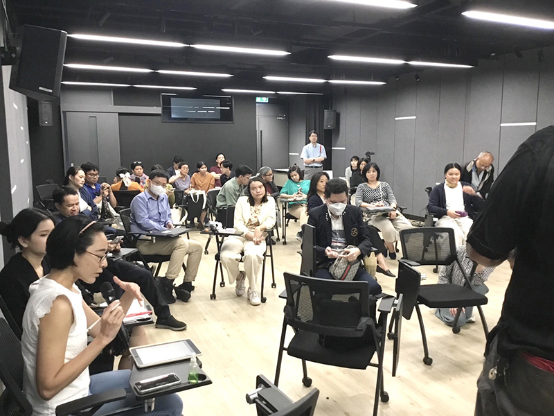 The workshop was attended by 32 participants and a group presentation on Emphatic Translation and Metaphor Skills of Archery.