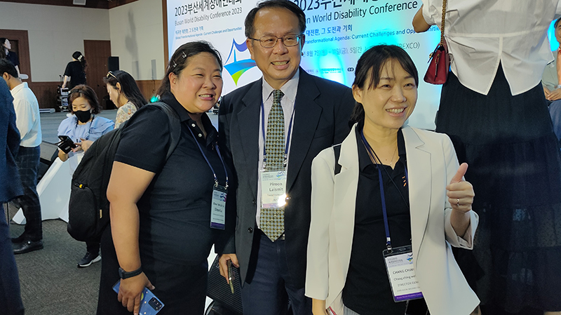 APCD greeted organizers and met partners and resource persons from Asia-Pacific countries.