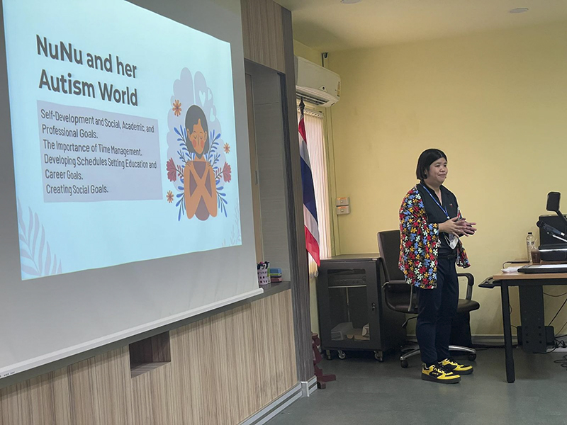 Ms. NuNu Supaanong, APCD Networking & Collaboration Officer and Autistic Self-Advocate on the session “Self-Development and Professional Goal” on 18 October 2023