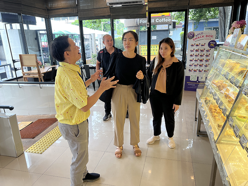 The Dhulabhatorn Foundation team visited the product area and 60+ Plus Bakery & Café project.