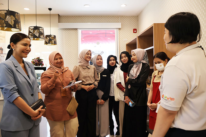 Tour of Disability-Inclusive Business (DIB) activities, where participants explored how APCD's disability inclusion initiatives benefit business stakeholders, including APCD Kitchen by CP and 60+ Plus Bakery & Chocolate Café.