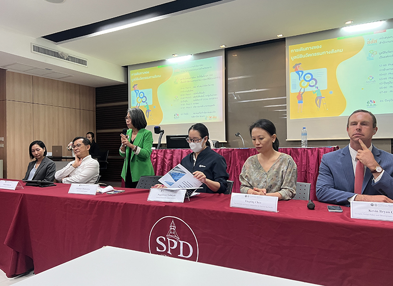 During the panel discussion, Ms. Jinnarat Thiamariya from the Social Innovation Foundation shared insights into the background and roadmap for Inclusive Employment for People with Disabilities.