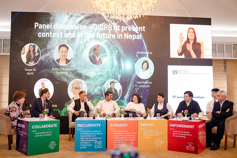 2.	Panel discussion was organized for the meaningful event. Ms. Aiko Akiyama, UN ESCAP/ Ms.Thitiporn Phringphloed, AMIT/ and Mr. Somchai Rungsilp, APCD also participated as panelists.