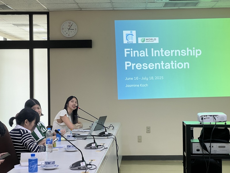 Ms. Jasmine shared her final internship presentation and reflected on what she gained from her experience at APCD. She also provided recommendations to strengthen their programming and discussed how she plans to apply her newfound knowledge in her future work. 