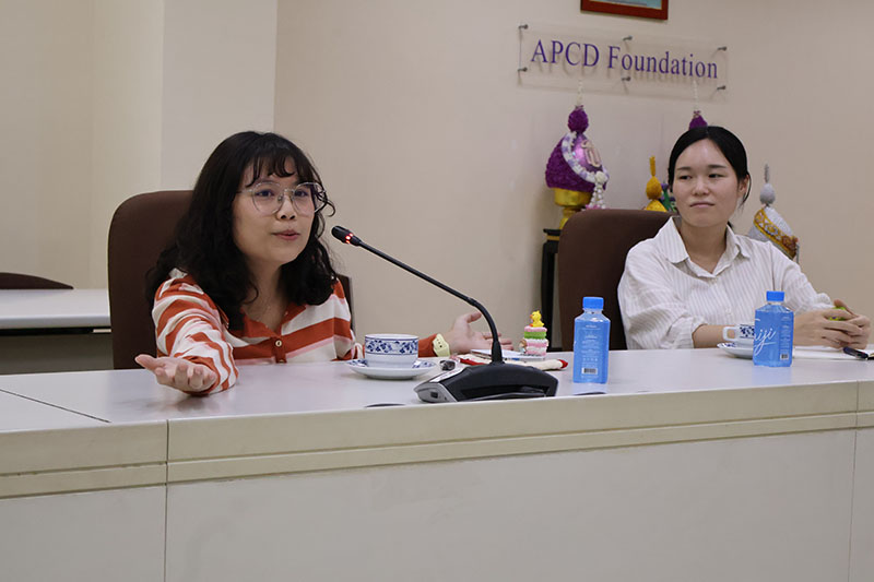 The atmosphere during the presentation and the Q&A session that followed. The attendees were very interactive and active learned and exchange with the intern’s presentation. 