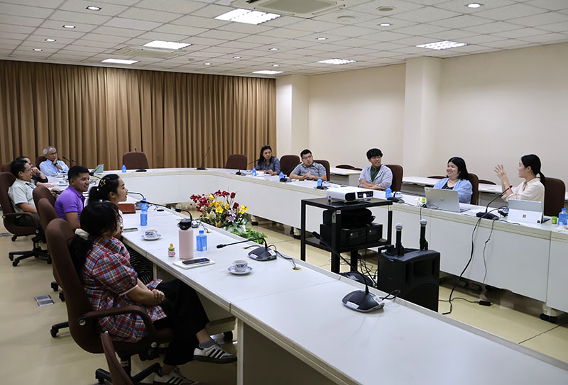 The atmosphere during the session was filled with warmth and gratitude as both Ms. Hiroko and APCD staff exchanged kind and encouraging farewell messages. 