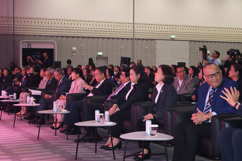 Mr. Piroon Laismit, APCD Executive Director and his senior staff joined the official opening of SDx 2025 at the Opening Ceremony.