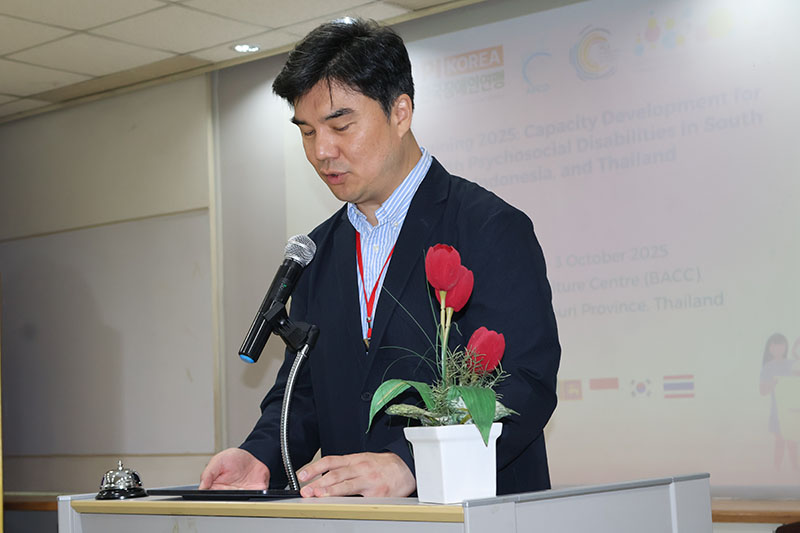 Executives from Organizing Team, included Mr. Piroon Laismit, APCD Executive Director, Ms. Chintha J. Munasinghe, TCI Global Executive Board Member and Mr. Kim Young Wook, Secretary General of DPI-Korea, delivered opening remarks at APCD.