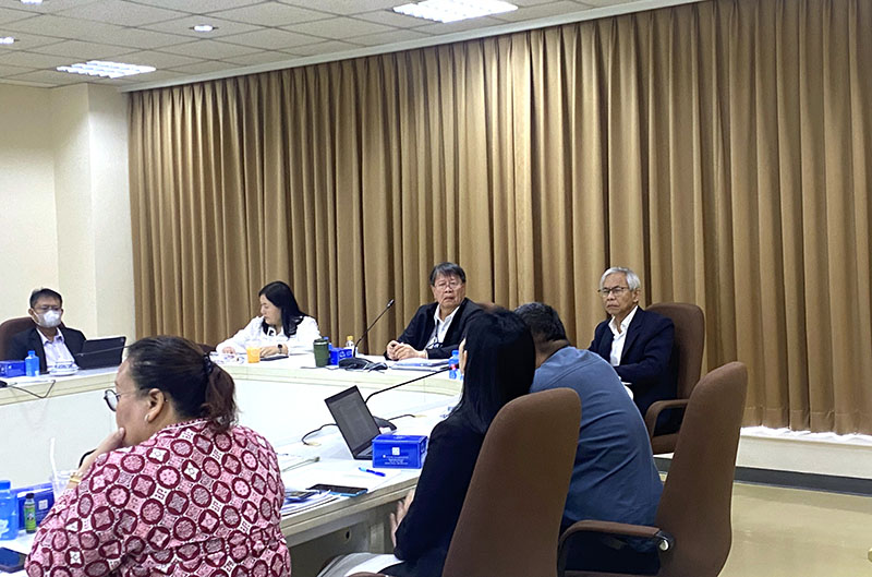 Key representatives from DEP, Department of Employment, and APCD discussed the main outlines of the policy paper.