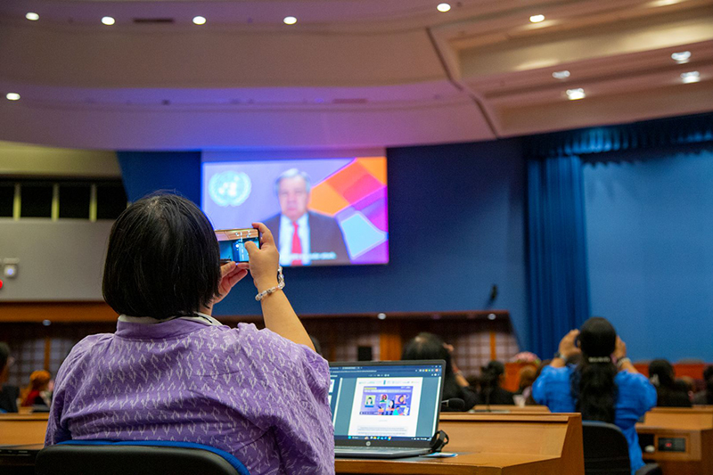 Ms. Supaanong (NuNu) Panyasirimongkol, APCD Networking & Collaboration Officer, captured a key moment while watching the speech by the UN Secretary-General