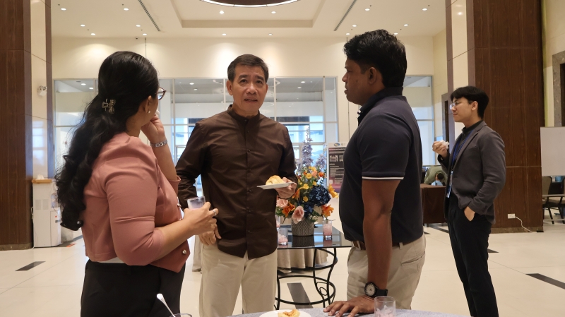 ผู้เข้ารับการอบรมแลกเปลี่ยนความคิดเห็นเกี่ยวกับสถานการณ์การจ้างงานคนพิการในประเทศไทย และเปรียบเทียบกับนโยบาย ประสบการณ์ และแนวปฏิบัติจากประเทศของตน เพื่อร่วมกันค้นหาแนวทางส่งเสริมการจ้างงานที่คนพิการมีส่วนร่วม ให้ครอบคลุม และยั่งยืน