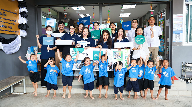 Picture 5: Group photo of team members from Millennium Hilton Bangkok and Ms. Wilailekha Somprach (Second row, first person on the left), Manager of 60+ Plus.