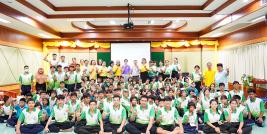 Group photo of students and teachers from the Nakhon Pathom School for the Deaf along with APCD resource persons.