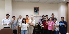A group photo of training participants, including members of the Dao Ruang Group and APCD taken at the training.
