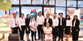 Group photo of Mr. Nikorn Soemklang, Mr. Kantaphong Rangsisawang, Ms. Sonthaya Bunyaphusit, Ms. Siriporn Rojanasukanchan, and APCD team.
