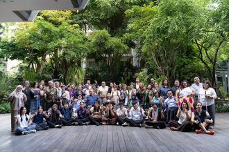 รูปภาพหมู่ของผู้เข้ารับการฝึกอบรมและวิทยากร ร่วมกับภาคีเครือข่ายระดับนานาชาติ