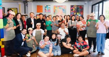 The group photo of APID team and APCD team